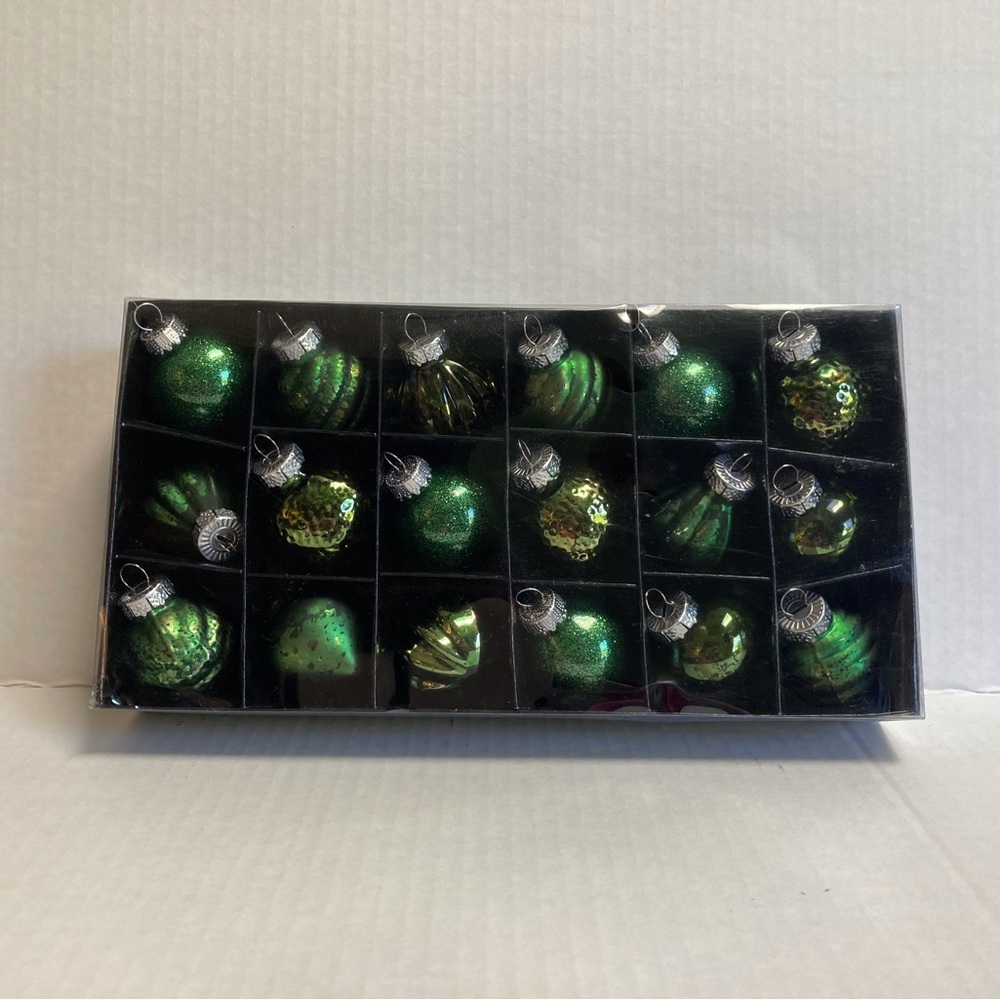 Christmas Ball Ornament Set